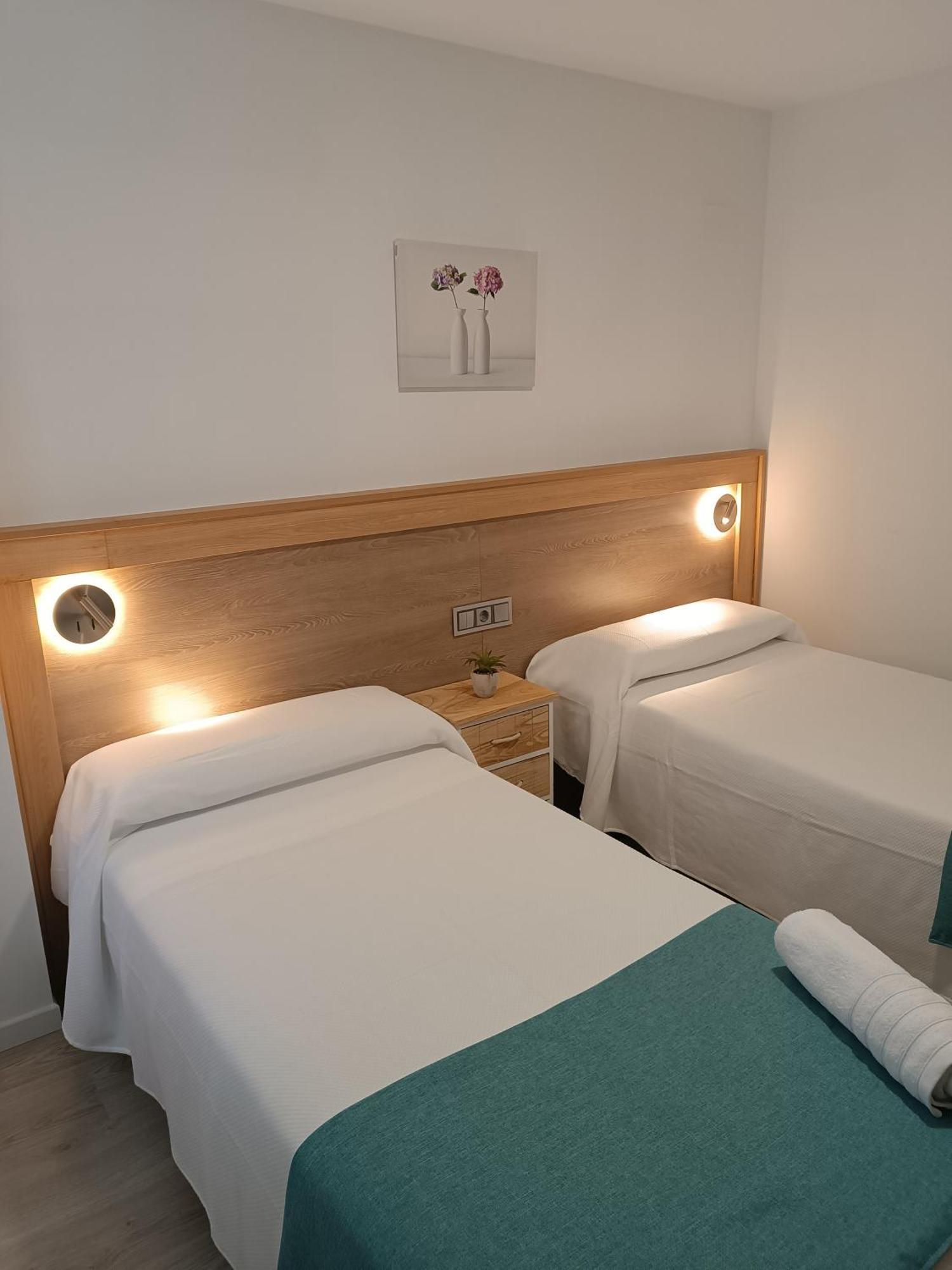 Apartamentos Turisticos Avila Puerta De San Isidro 1-4 Extérieur photo